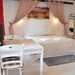 Casa di Sam, Venice